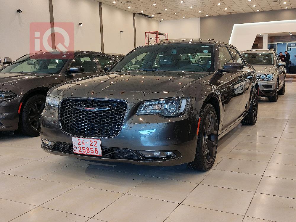 كرايسلر 300